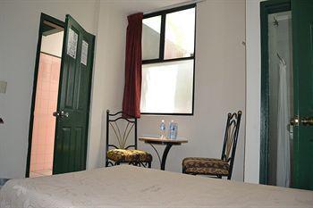 Hotel Costa Brava Guadalajara Dış mekan fotoğraf
