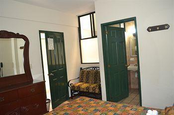 Hotel Costa Brava Guadalajara Dış mekan fotoğraf