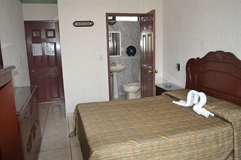 Hotel Costa Brava Guadalajara Dış mekan fotoğraf